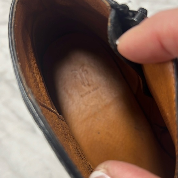 Frye Black Leather Nora Zip Short Ankle Bootie Size 9 - Picture 5 of 12